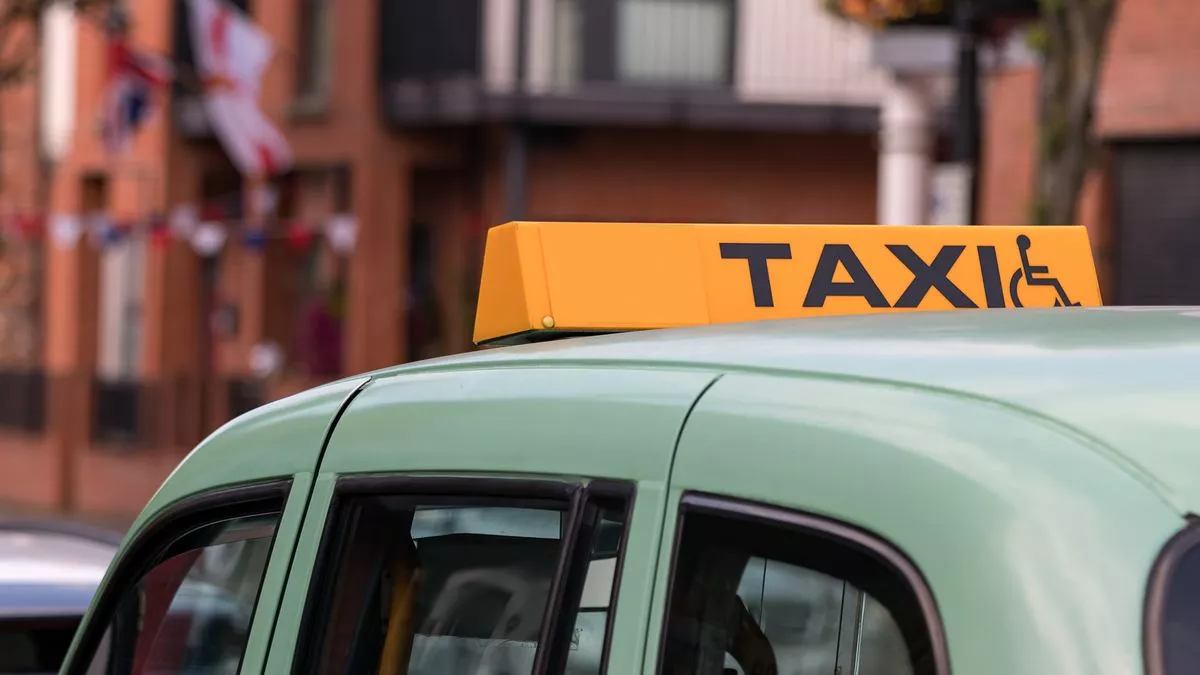How Much Does It Cost to Become a Taxi Driver in the UK?