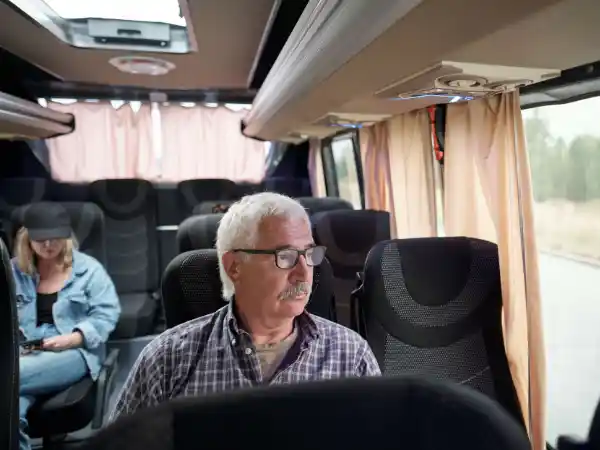 Minibus Hire (8 & 16 Seater)